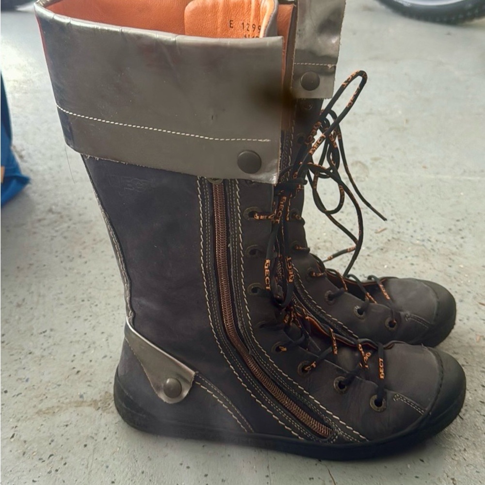 Eject leather lace up boots